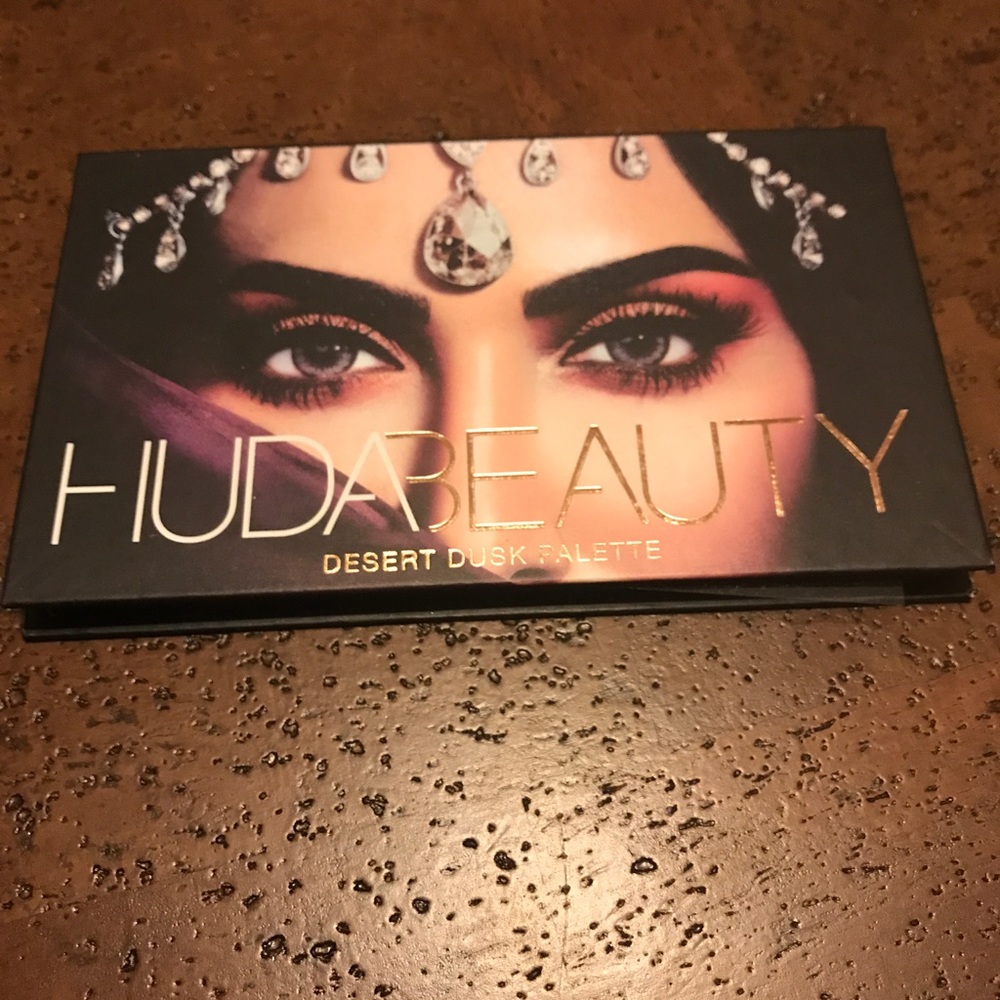 Huda desert dusk dupe